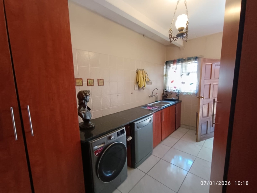 5 Bedroom Property for Sale in Wilkeville North West